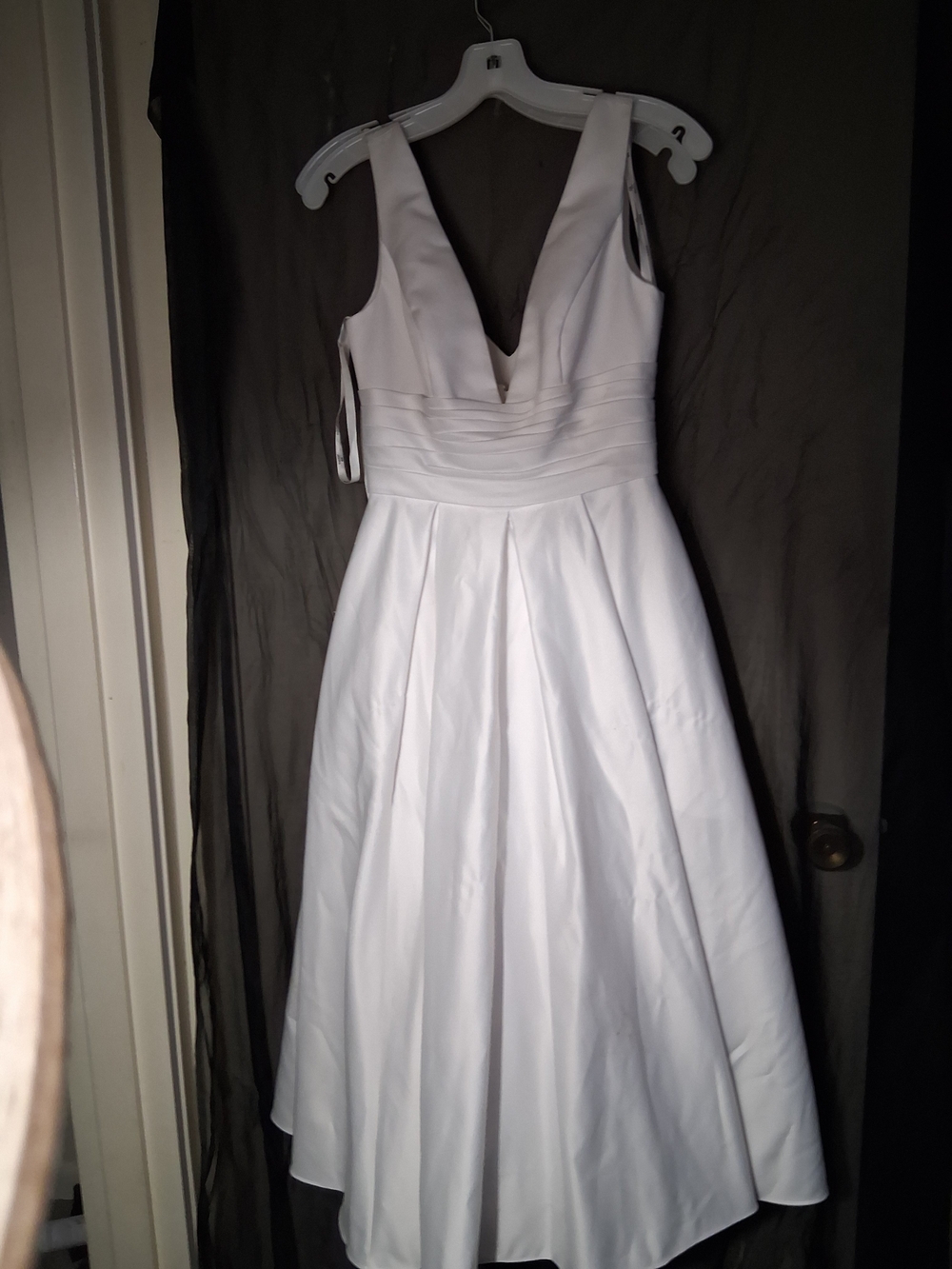 White V-Neck A-Line Wedding Dress (Has Pockets)